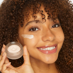 timeless™ smoothing & blurring face primer - Bajo Pedido