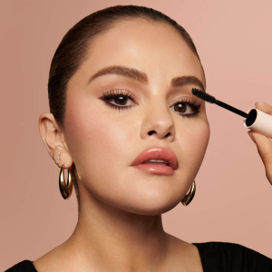 Perfect Strokes Universal Volumizing Mascara - Bajo Pedido