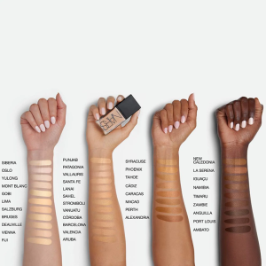 Light Reflecting Skin Improving Medium Coverage Foundation with Cacao Peptides - Bajo Pedido