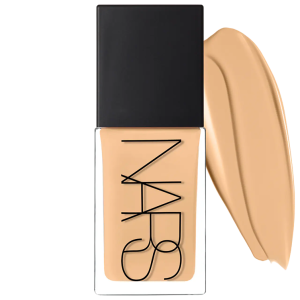Light Reflecting Skin Improving Medium Coverage Foundation with Cacao Peptides - Bajo Pedido