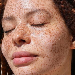 Glow and Sculpt Face Serum Primer with Niacinamide - Bajo Pedido