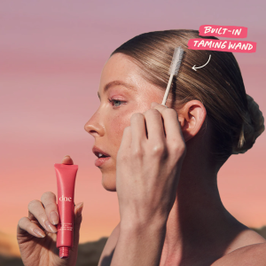 Cactus Fruit 3-in-1 Styling Cream with Taming Wand - Bajo Pedido