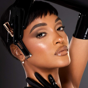 Exagger-eyes Volumizing and Curling Mascara - Bajo Pedido