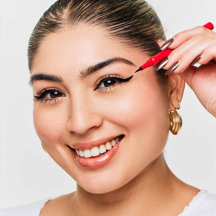 Point Made Waterproof Liquid Eyeliner Pen - Imagen 2