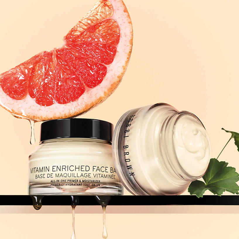 Mini Vitamin Enriched Face Base Moisturizer & Primer with Vitamin C + Hyaluronic Acid - Imagen 4