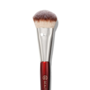 109 Mini Contoured Foundation Brush